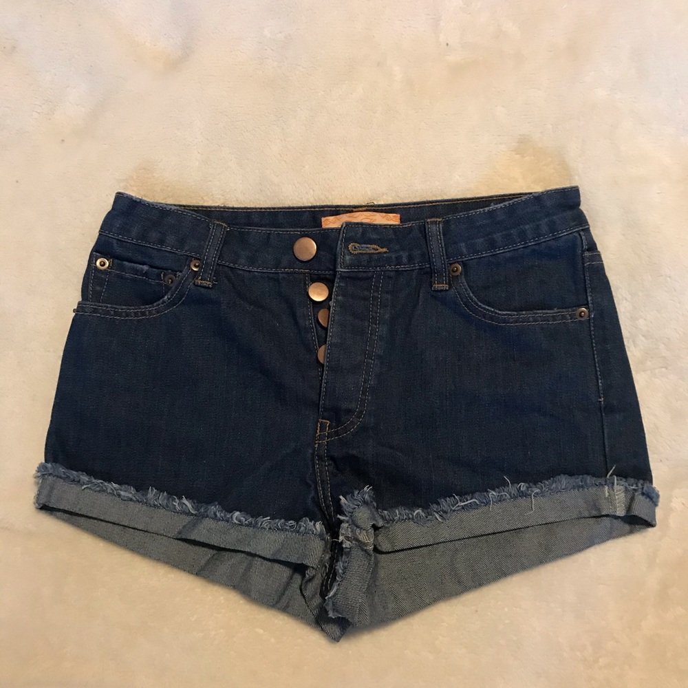 Free Heart Shorts - Picture 2 of 5